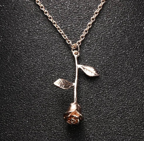 Rose Pendant Necklace
