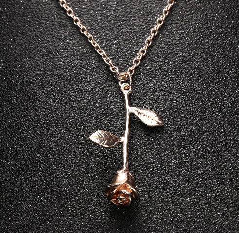 Rose Pendant Necklace